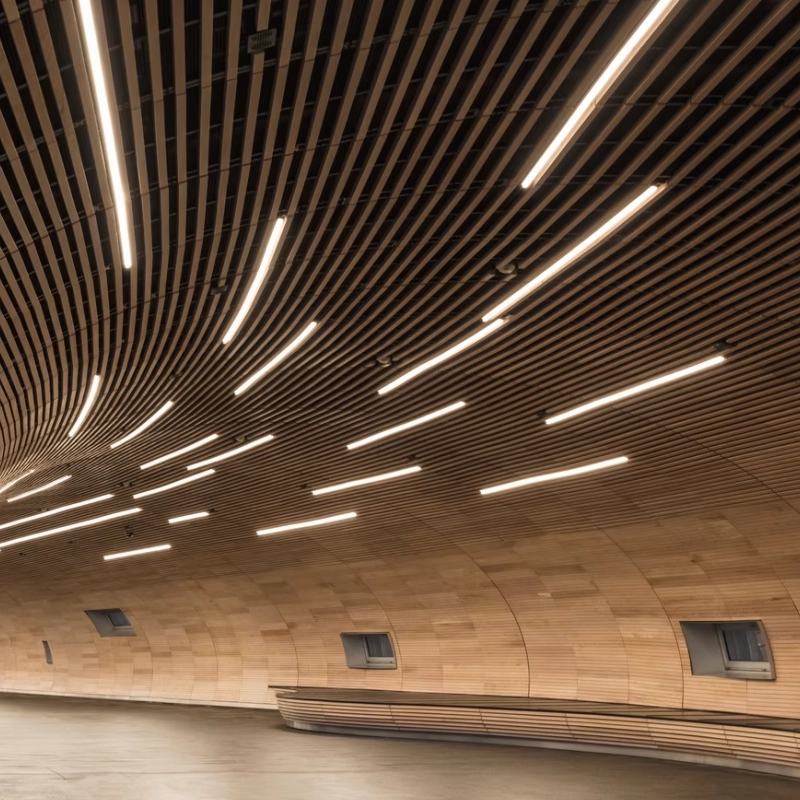 Completed installation effect of Lindelacr B-Plank aluminum plank ceiling, linear suspended ceiling for large lobby interior decoration